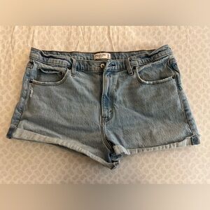 Abercrombie & Fitch Denim Short 33